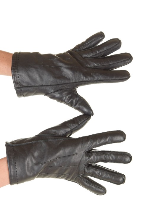 Черни дамски ръкавици от нежна и мека естествена кожа 18.00