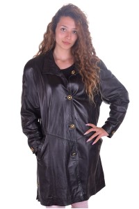 Екстравагантно черно палто от естествена кожа