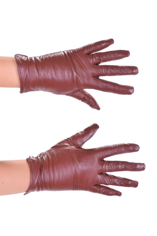 Дамски ръкавици от нежна и мека кожа 7.00