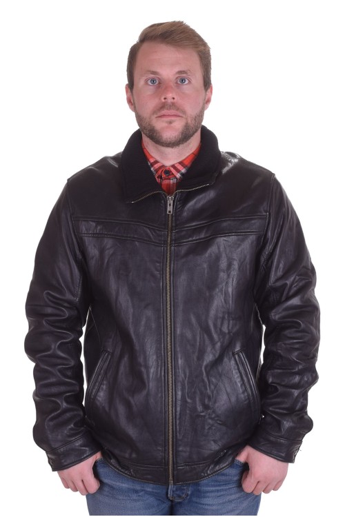 Черно яке от дебела и плътна естествена кожа 39.00