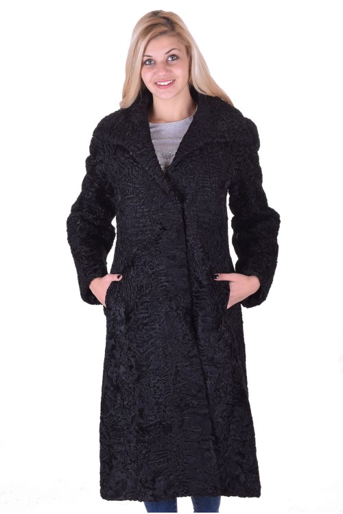 Елегантно дамско палто от астраган 179.00