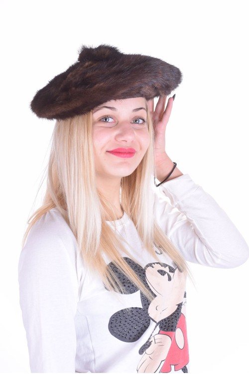 Екстравагантна дамска шапка от естествен косъм 25.00
