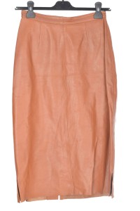 Актуална пола от естествена кожа