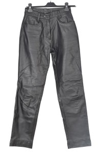 Актуален дамски панталон от естествена кожа