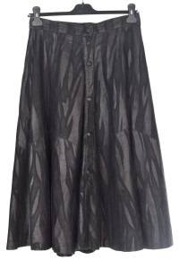 Екстравагантна пола от естествена кожа