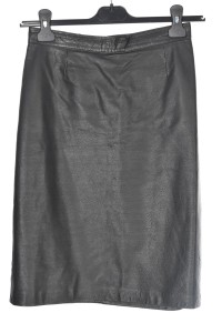 Стилна черна пола от естествена кожа