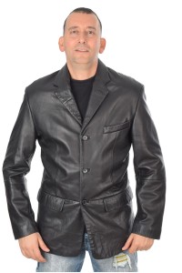 Елегантно мъжко яке от естествена кожа