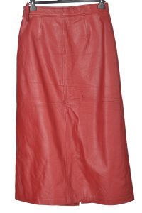 Екстравагантна червена дамски пола от естествена кожа
