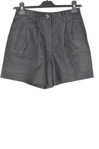 Кокетни дамски къси панталони от естествена кожа