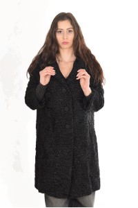 Черно палто от астраган