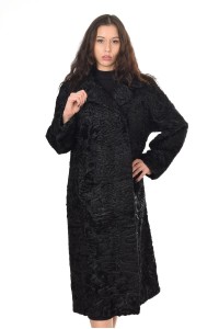 Марково черно палто от астраган