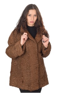 Кафяво палто от астраган